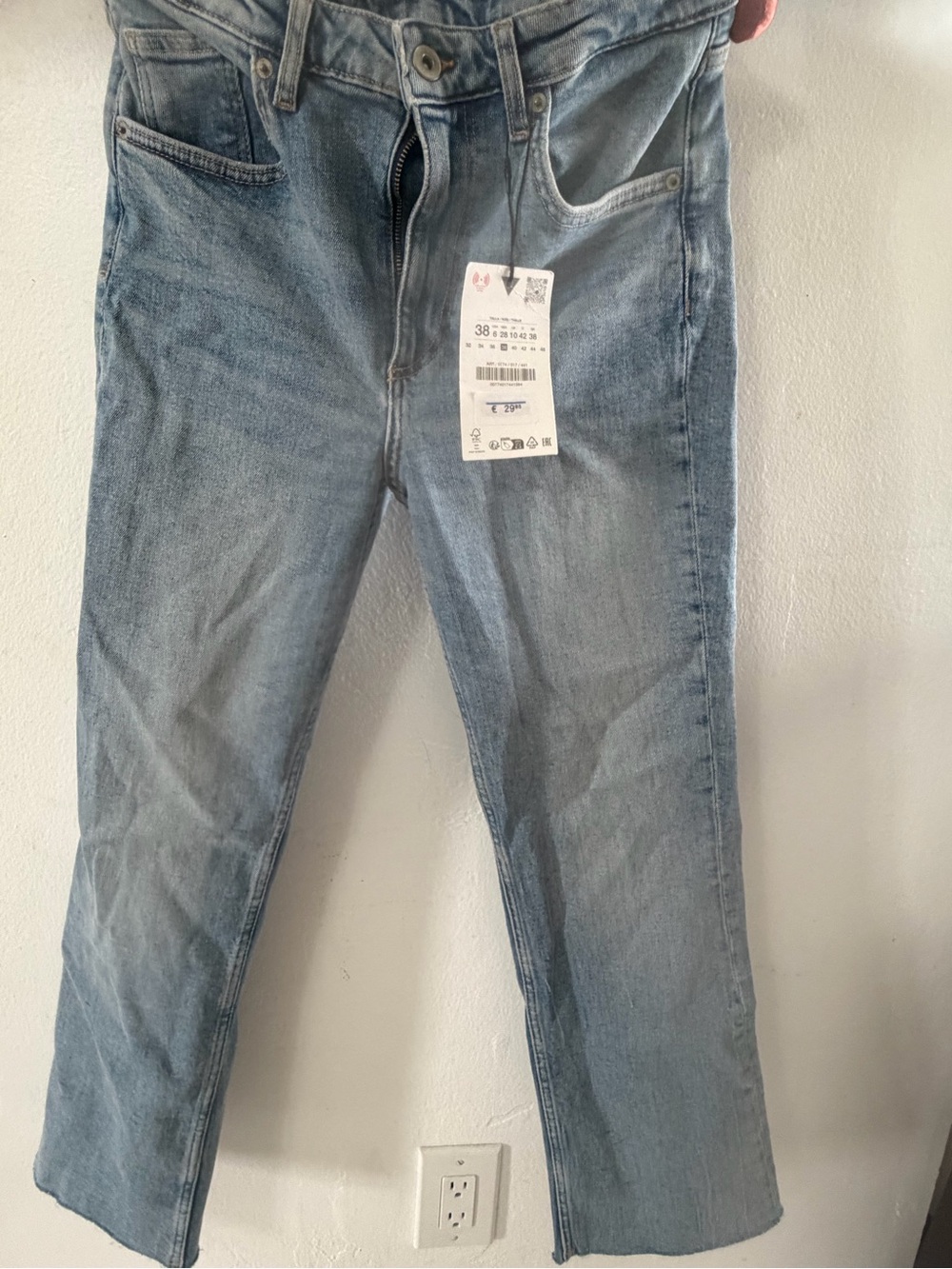 Zara Woman’s Crop Flare Light Blue Denim Jeans